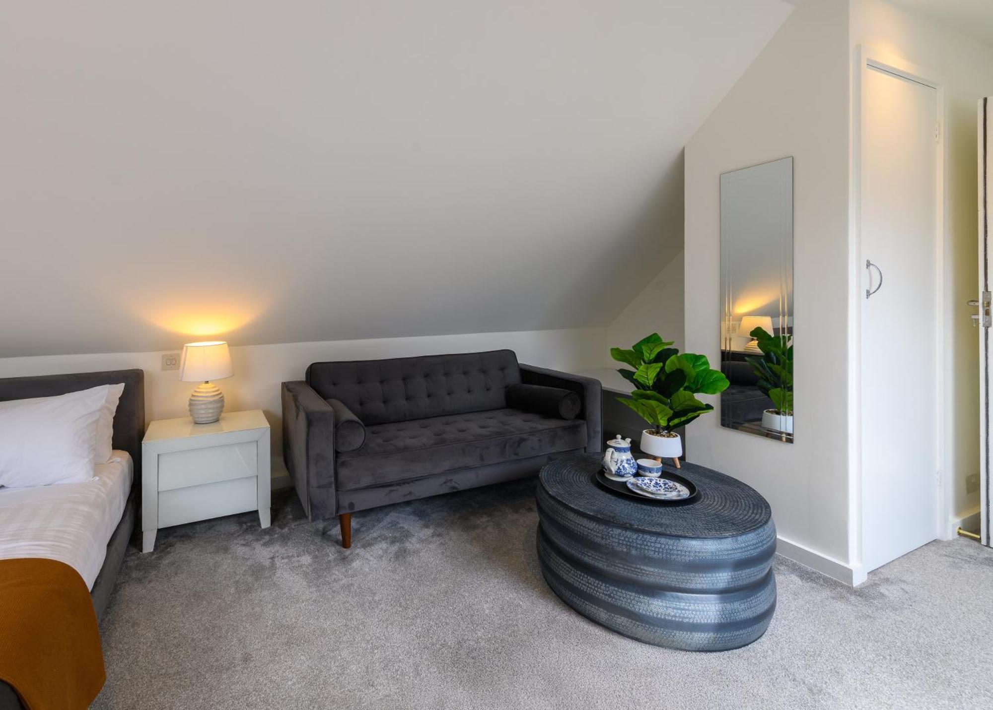 Holm House - Luxury Seaside Retreat Penarth Ruang foto