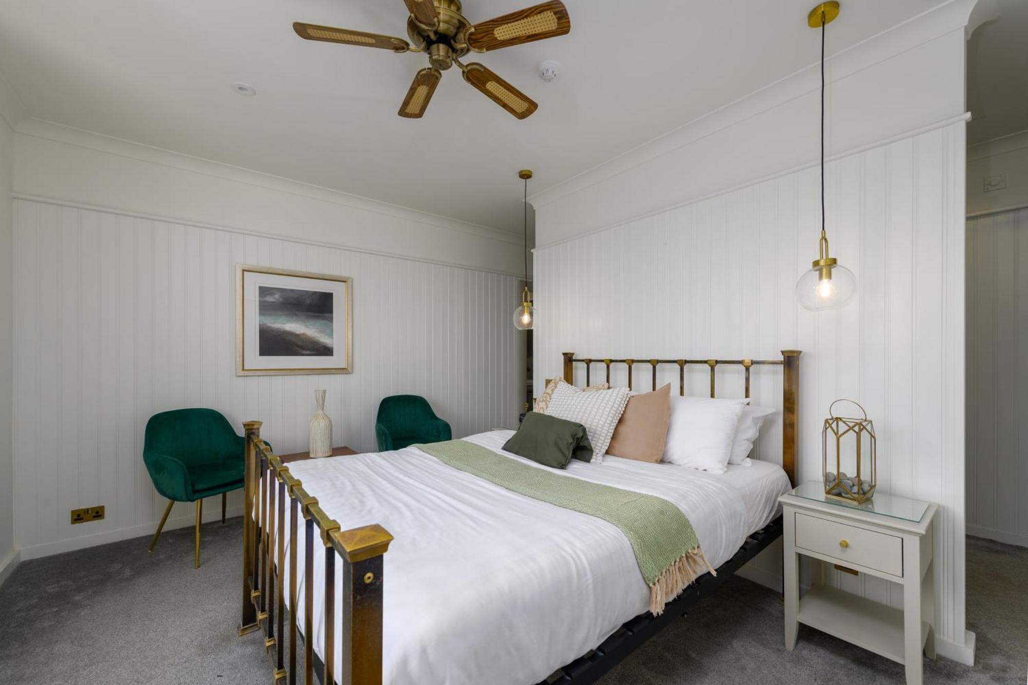 Holm House - Luxury Seaside Retreat Penarth Bagian luar foto