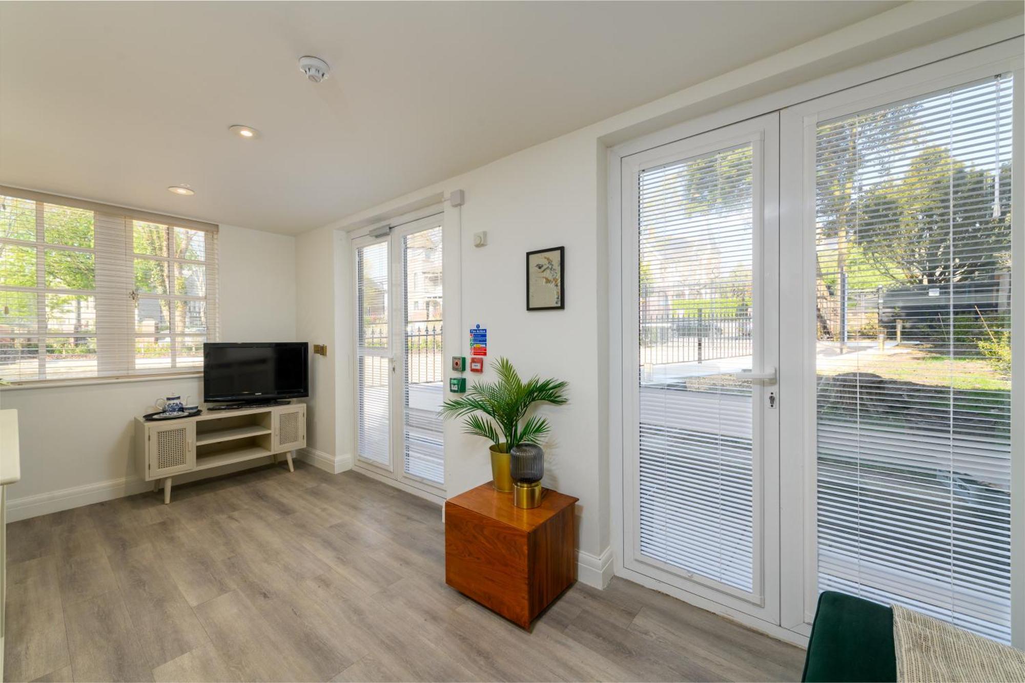 Holm House - Luxury Seaside Retreat Penarth Bagian luar foto