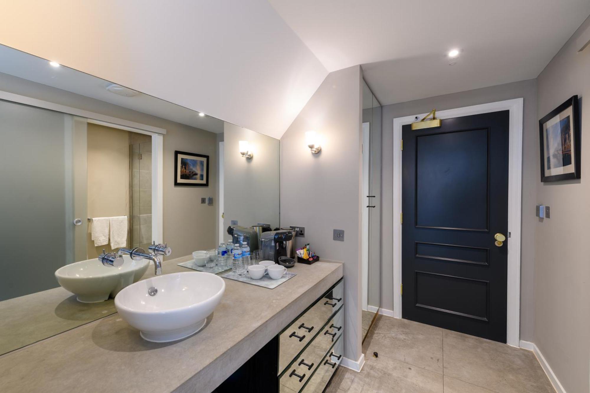 Holm House - Luxury Seaside Retreat Penarth Bagian luar foto