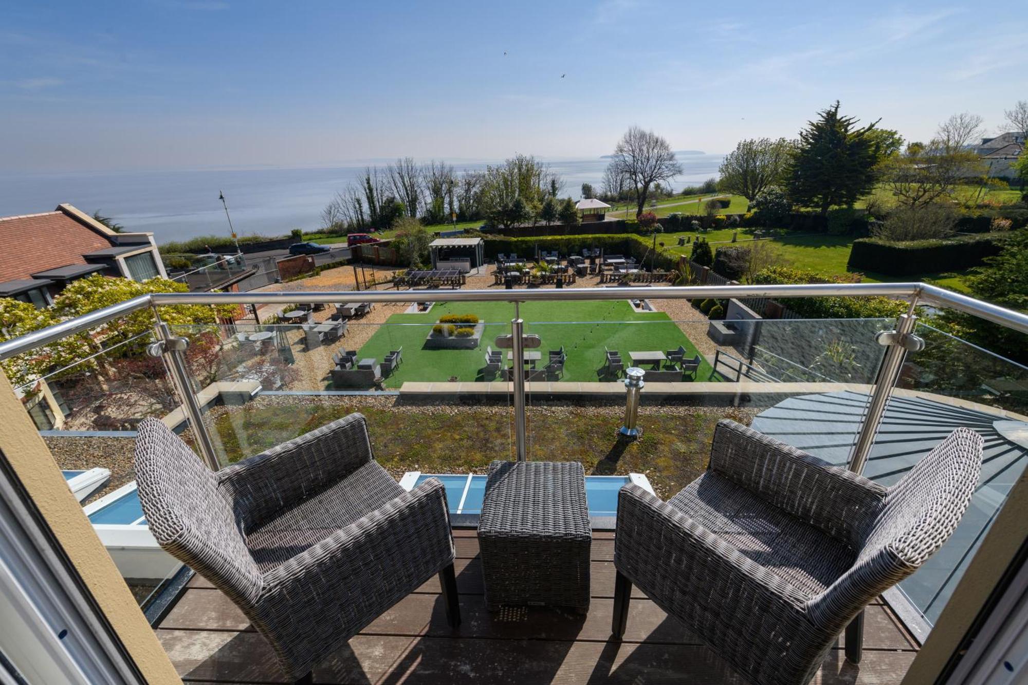 Holm House - Luxury Seaside Retreat Penarth Bagian luar foto