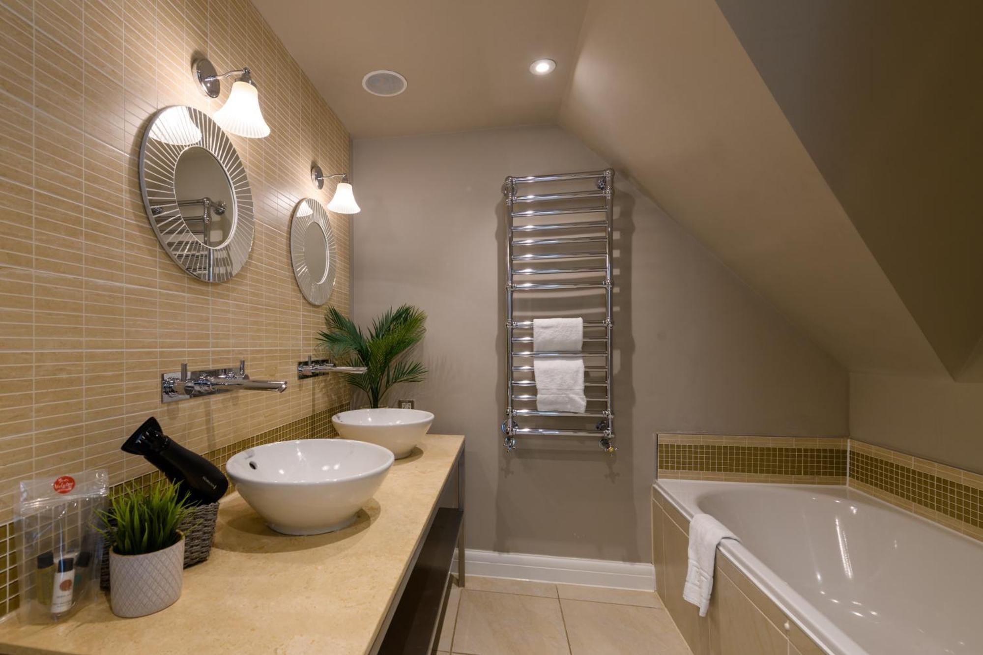 Holm House - Luxury Seaside Retreat Penarth Bagian luar foto